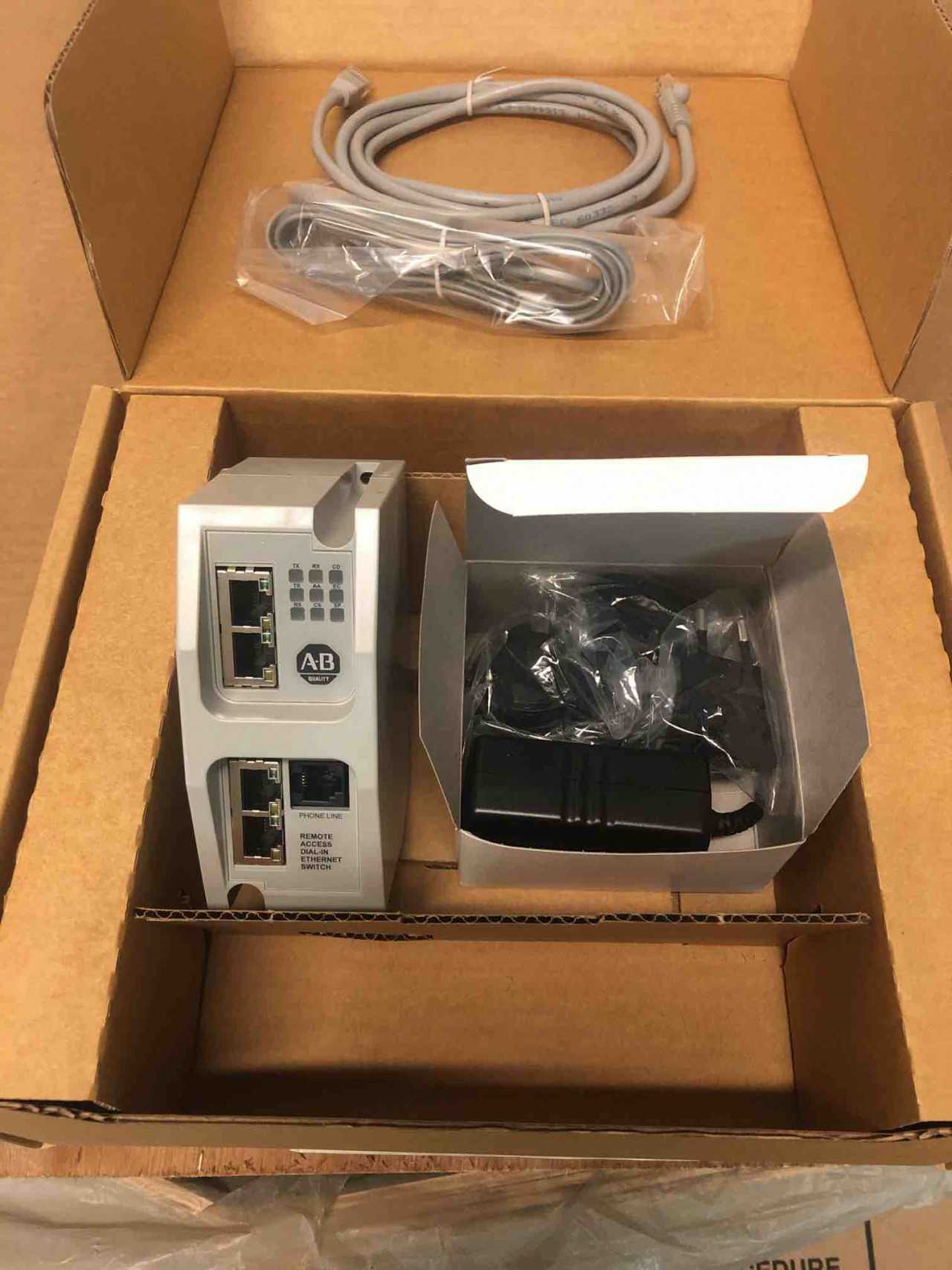 Allen-Bradley 9300-RADES Ethernet Switch - INDUSTRIAL PARTS