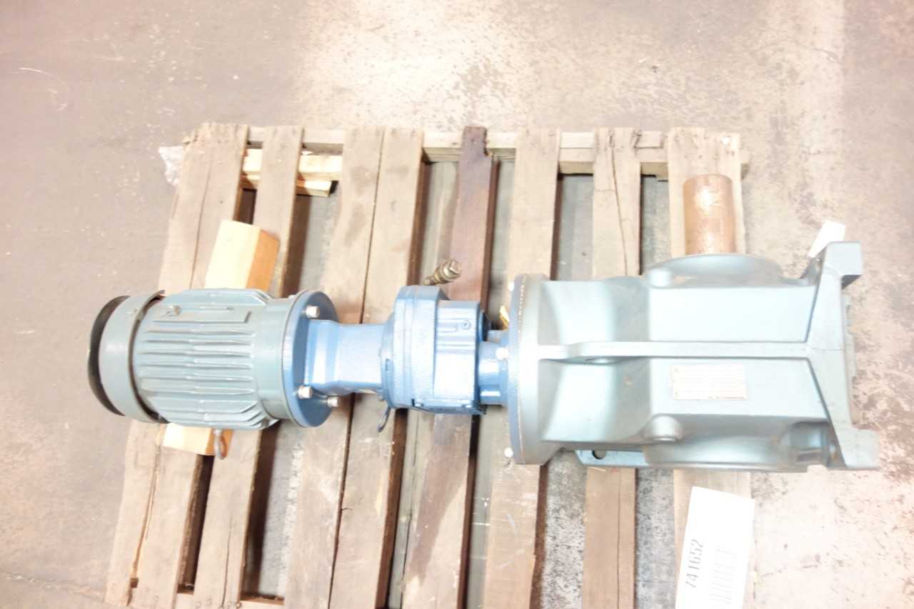 LOT OF 1 NEW BALDOR VECP3665T K97R57AM184-KS 184TC 652:1 1750RPM GEAR 3PH 5HP 230/460V-AC AC ELECTRIC MOTOR - ELECTRIC MOTORS