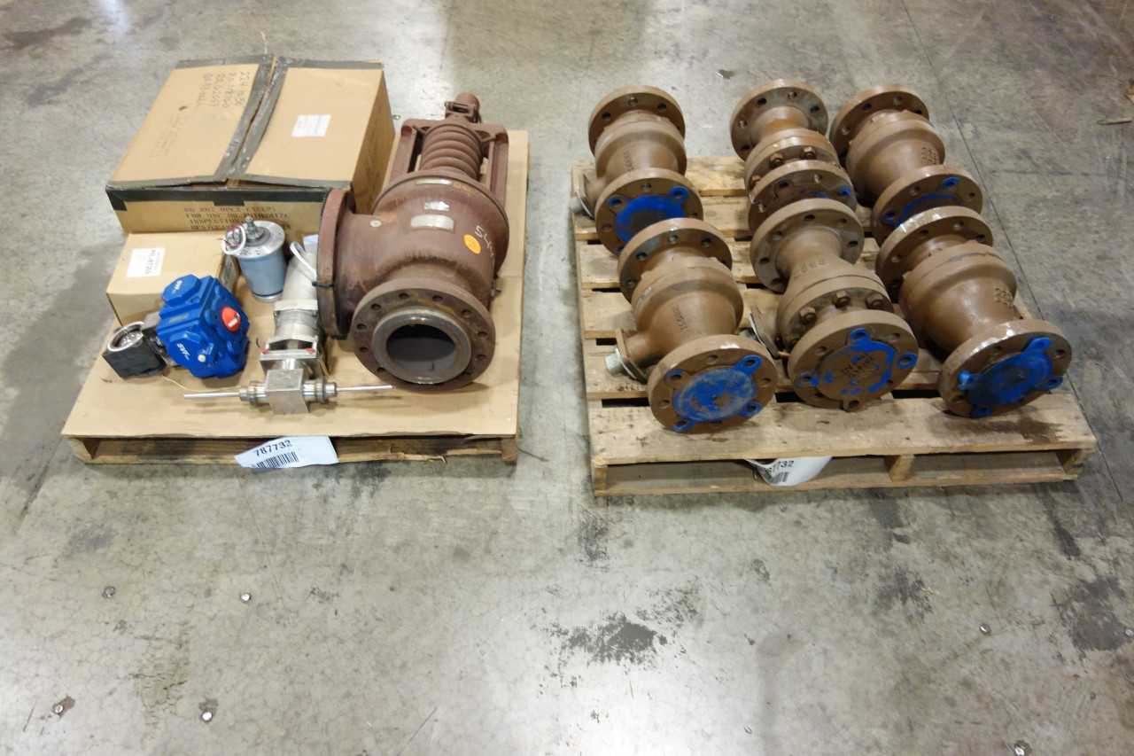 2 PALLETS OF ASSORTED VALVES AND VALVE ACCESSORIES - VALVES