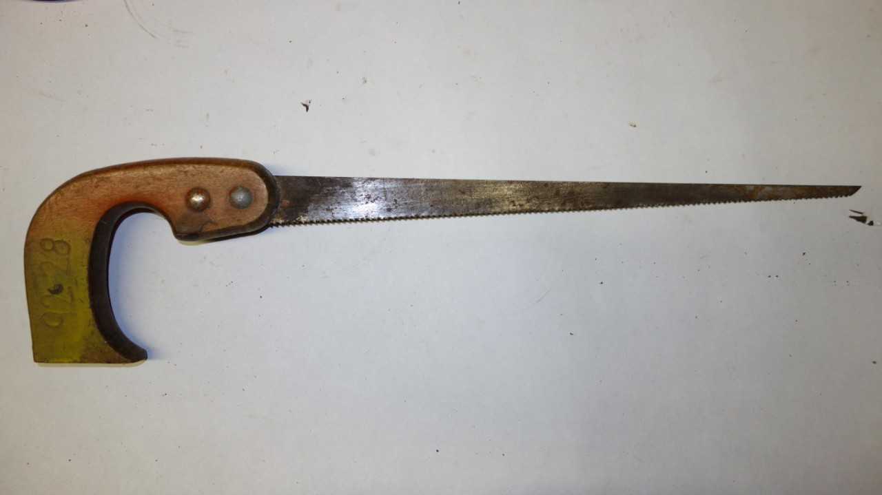 LOT OF 5 ASSORTED HAND SAWS - HAND TOOLS