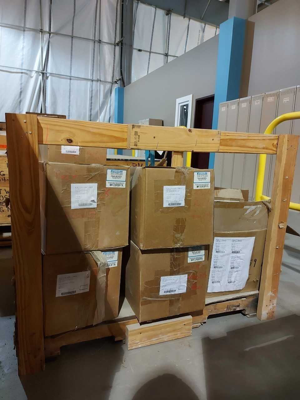 LOT OF ELECTRICAL CONTROLS - BREAKERS, SWITCHES, ENCLOSURES - ELECTRICAL COMPONENTS