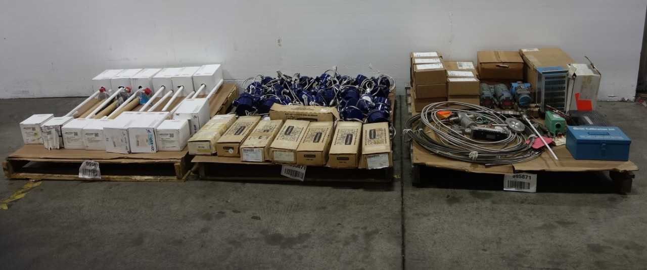 LOT OF ASSORTED INTRUMENTATION - HAND TOOLS