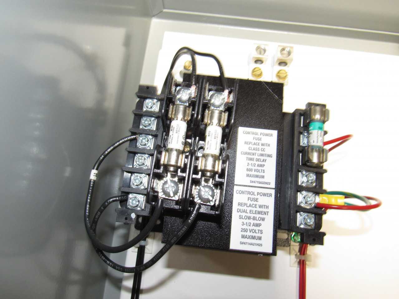 Eaton Combination Starter - MOTOR STARTERS