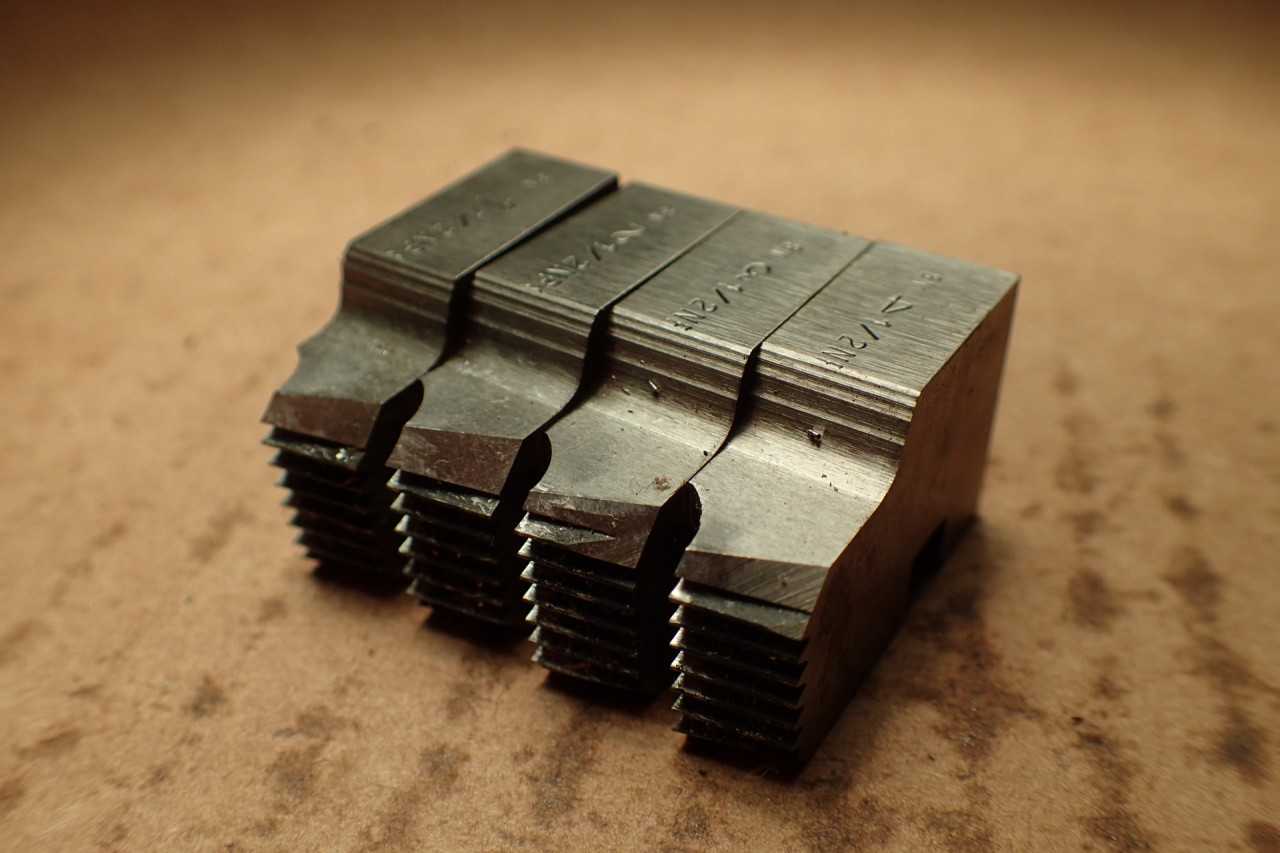 1/2" NPS Straight Pipe Standard Threading Chasers for Geometric 1"-DS Die Heads - MACHINING ACCESSORIES & TOOLING