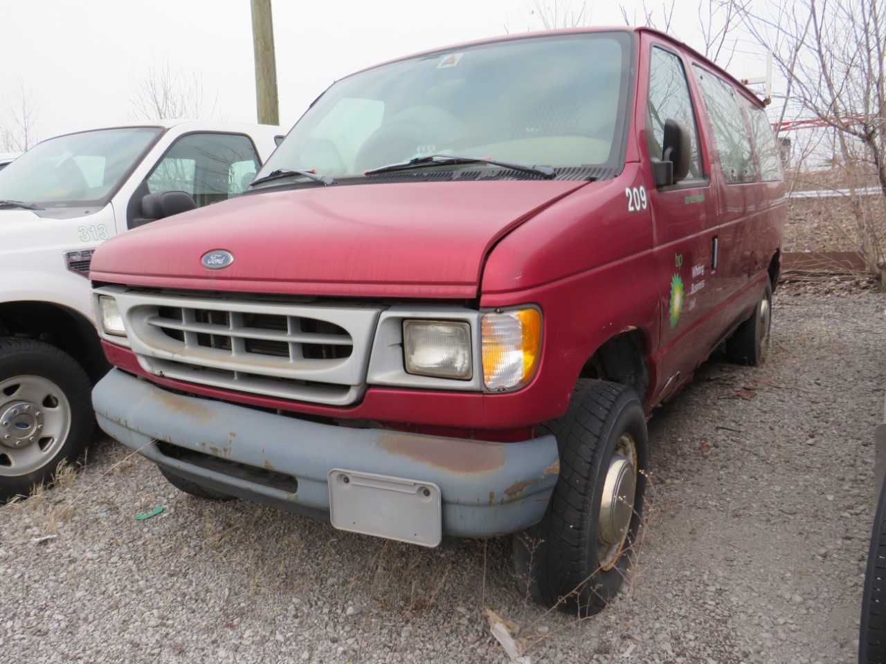 1998 FORD ECONOLINE E-250 RWD 3 DOOR V6 CYL GAS CARGO VAN 32770 MILES  VIN:  1FTNE2423WHB62651 - BUSES