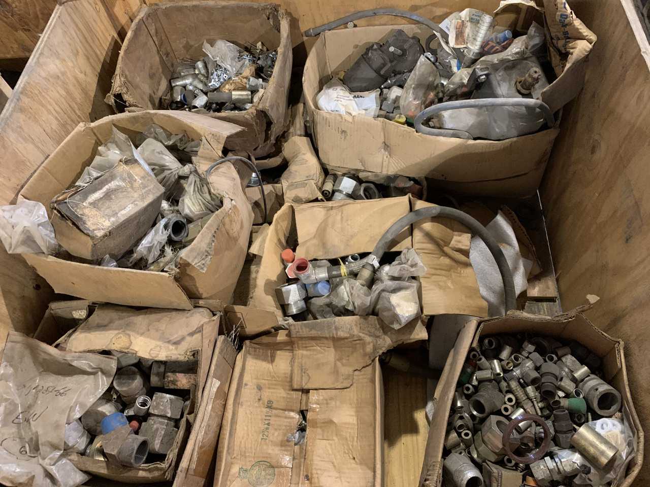 CRATE OF MISC. FITTINGS VARIOUS SIZES PARKER ETC. - ELECTRIC POWER TOOLS