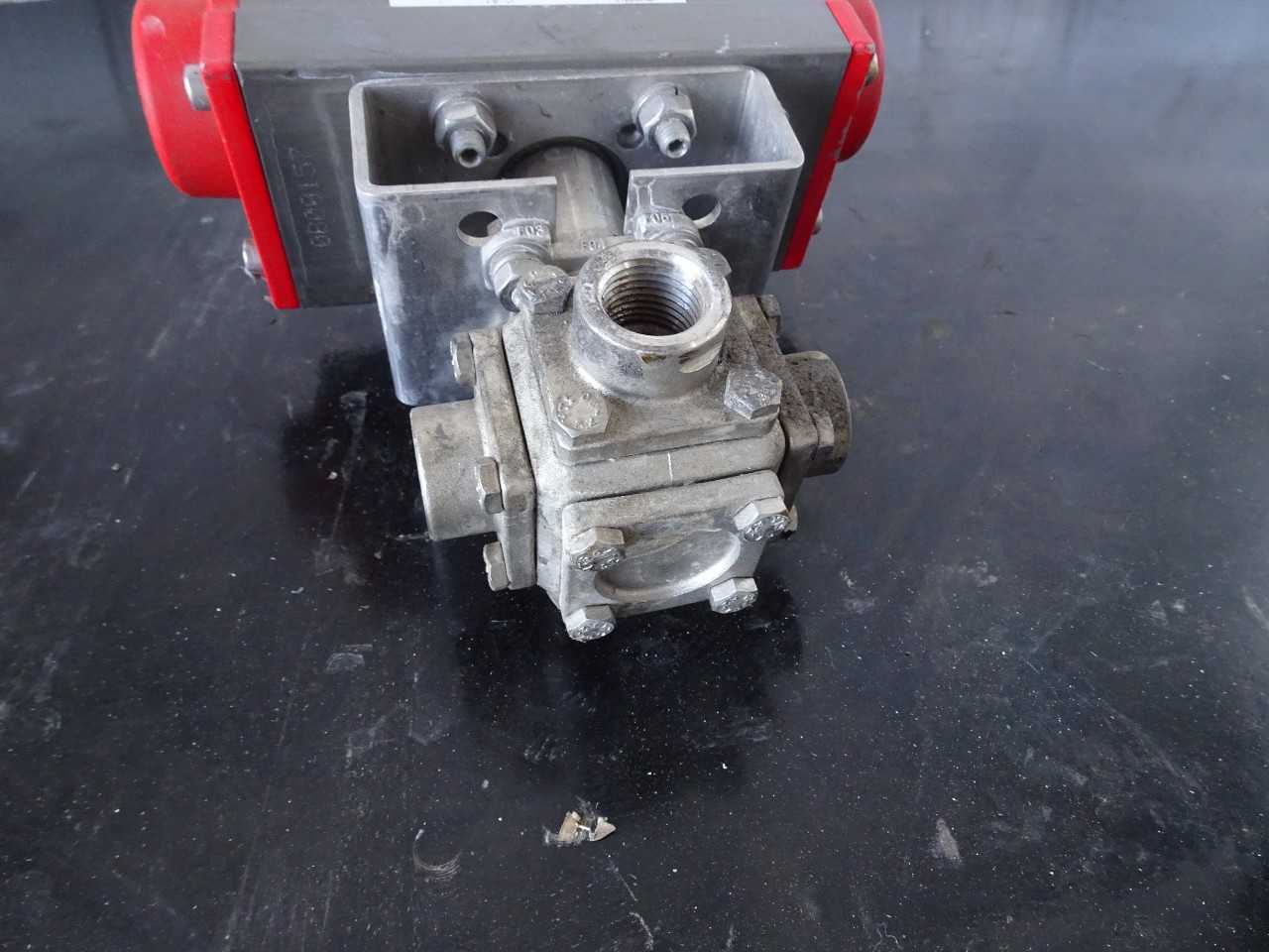 TRIAC 3 way STAINLESS CONTROL VALVE W/ actuator - CONTROL VALVE