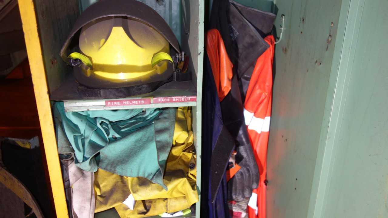 STEEL LOCKER CABINET W/ CONTENTS, SAFETY EQUIPMENT, FIRE HELMETS, FACE SHIELDS, COVERALLS, SHOES - TOOL STORAGE