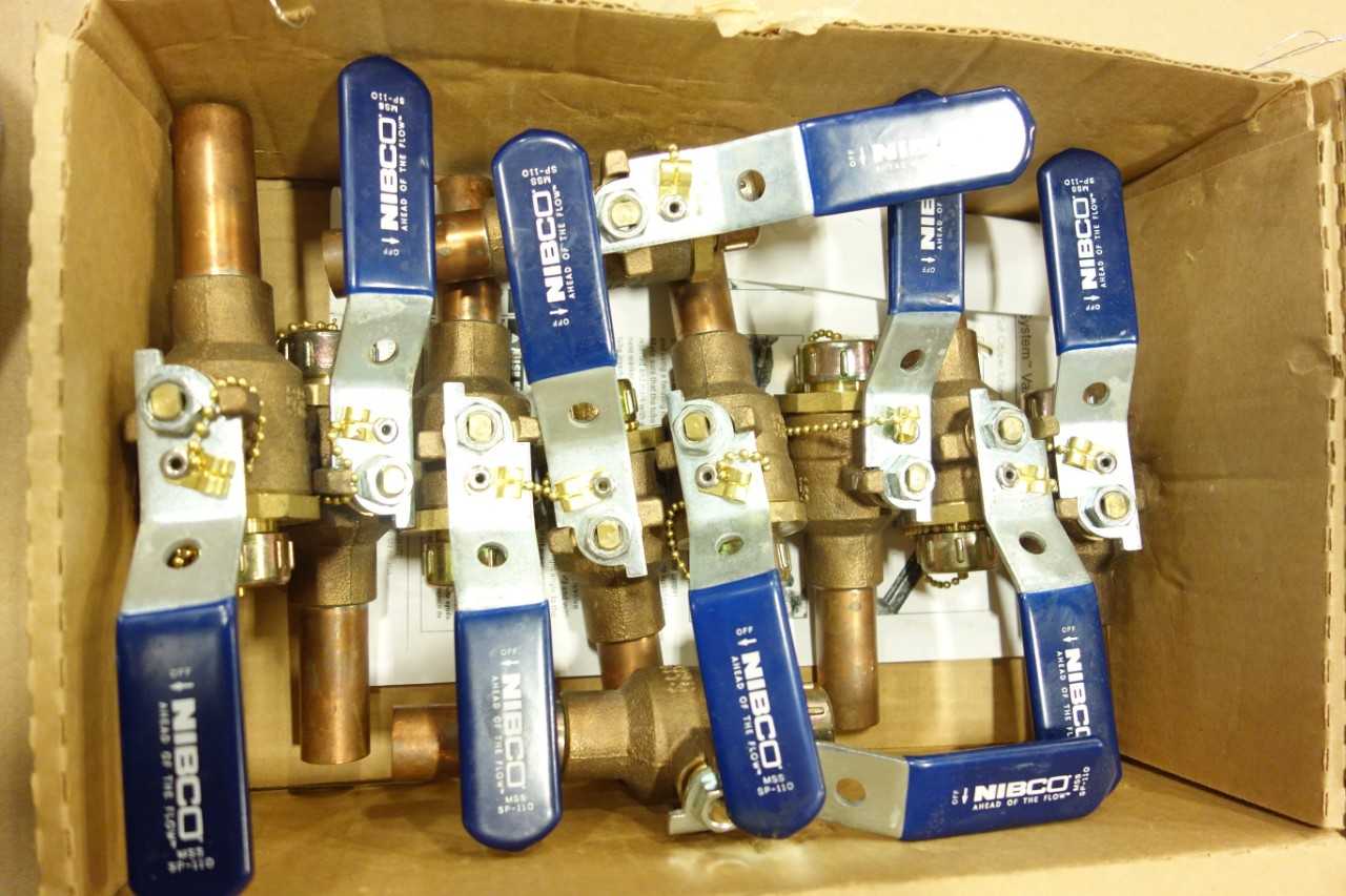 LOT OF NEW NIBCO PS585-70-HC BRONZE 3/4IN BALL VALVE - VALVES