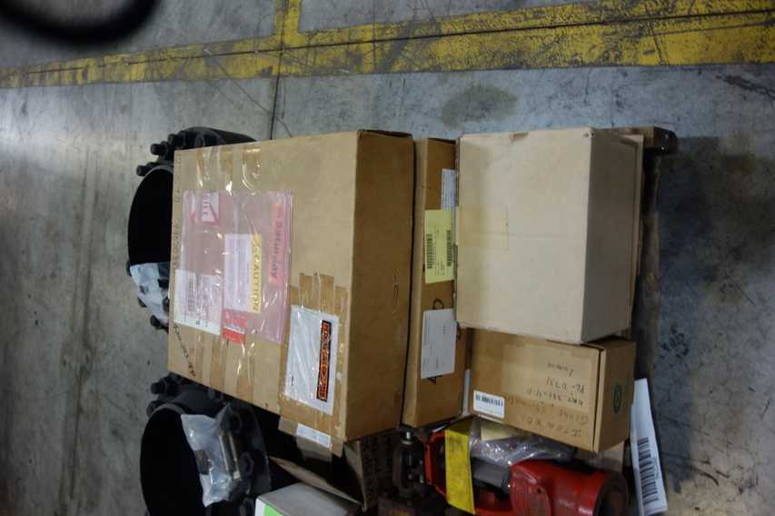 2 PALLETS OF ASSORTED VALVES AND VALVE ACCESSORIES - VALVES