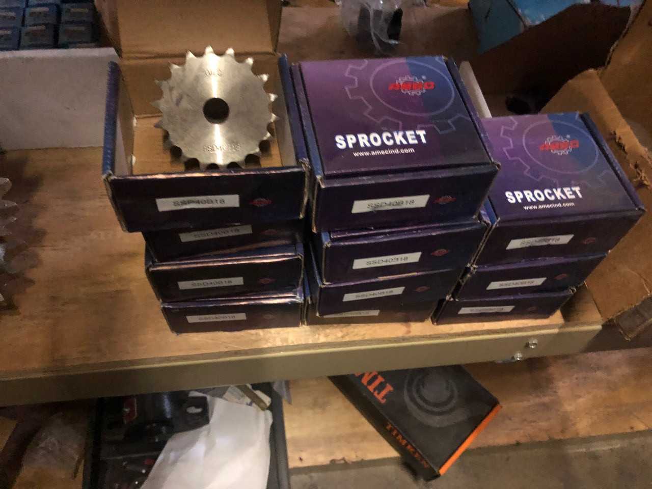 LOT OF ASSORTED STAINLESS STEEL SPROCKETS - SPROCKET