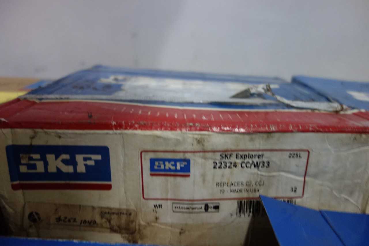 LOT OF ASSORTED SKF BEARINGS - BEARINGS
