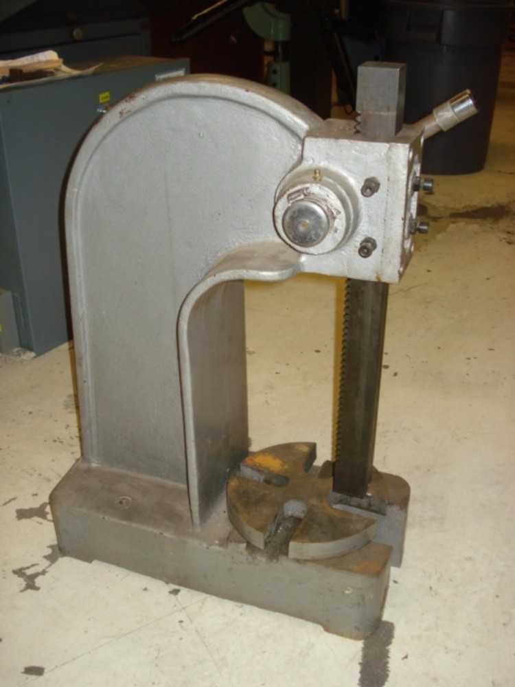 Phase II 14"Stroke 8"Throat 5 Ton Arbor Press Excellent Working Condition - MECHANICAL PRESSES