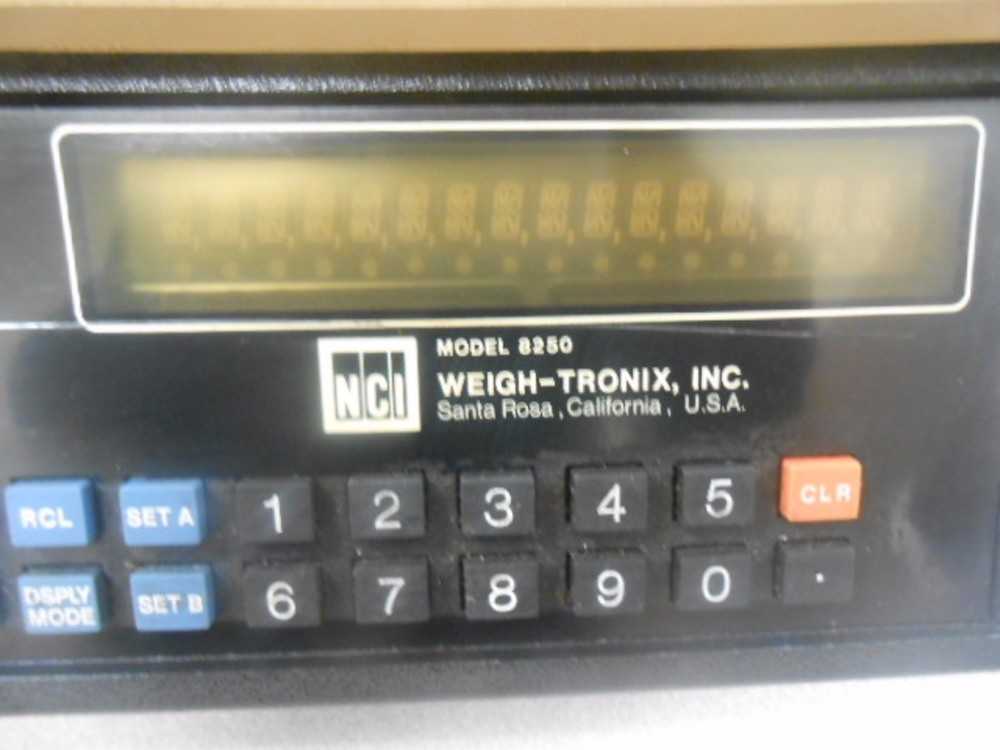 Weigh-Tronix Model 8250 Counting Scale 10lb x .01 lb,  Tested - SCALES