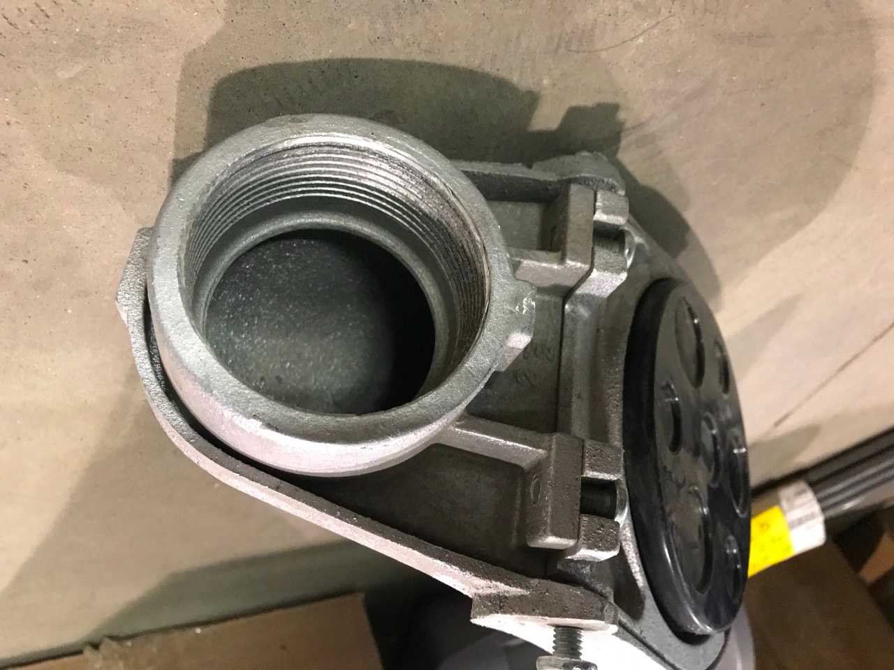 RIGID CONDUIT ENTRANCE HEADS (QTY 8) - CONDUIT FITTING