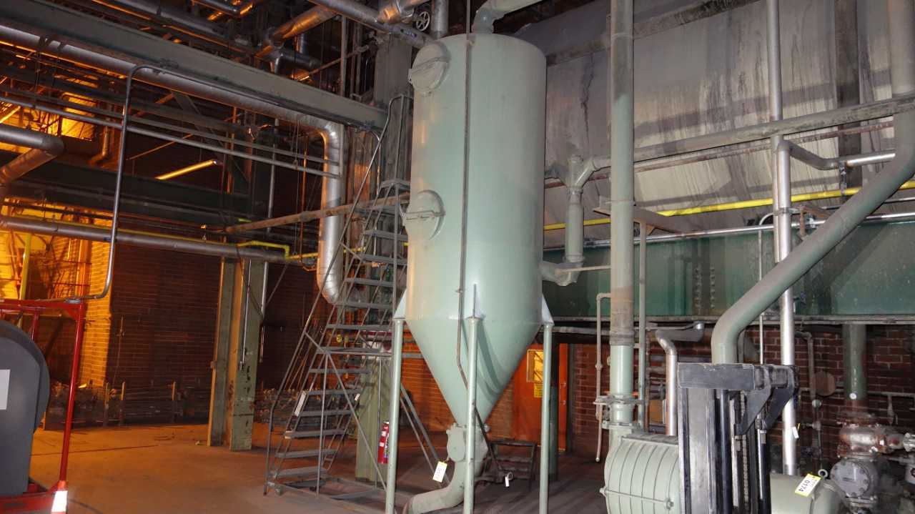 HOFFMAN VACUUM SWEEOING SYSTEM SECONDARY SEPARATOR - VACUUM PUMP