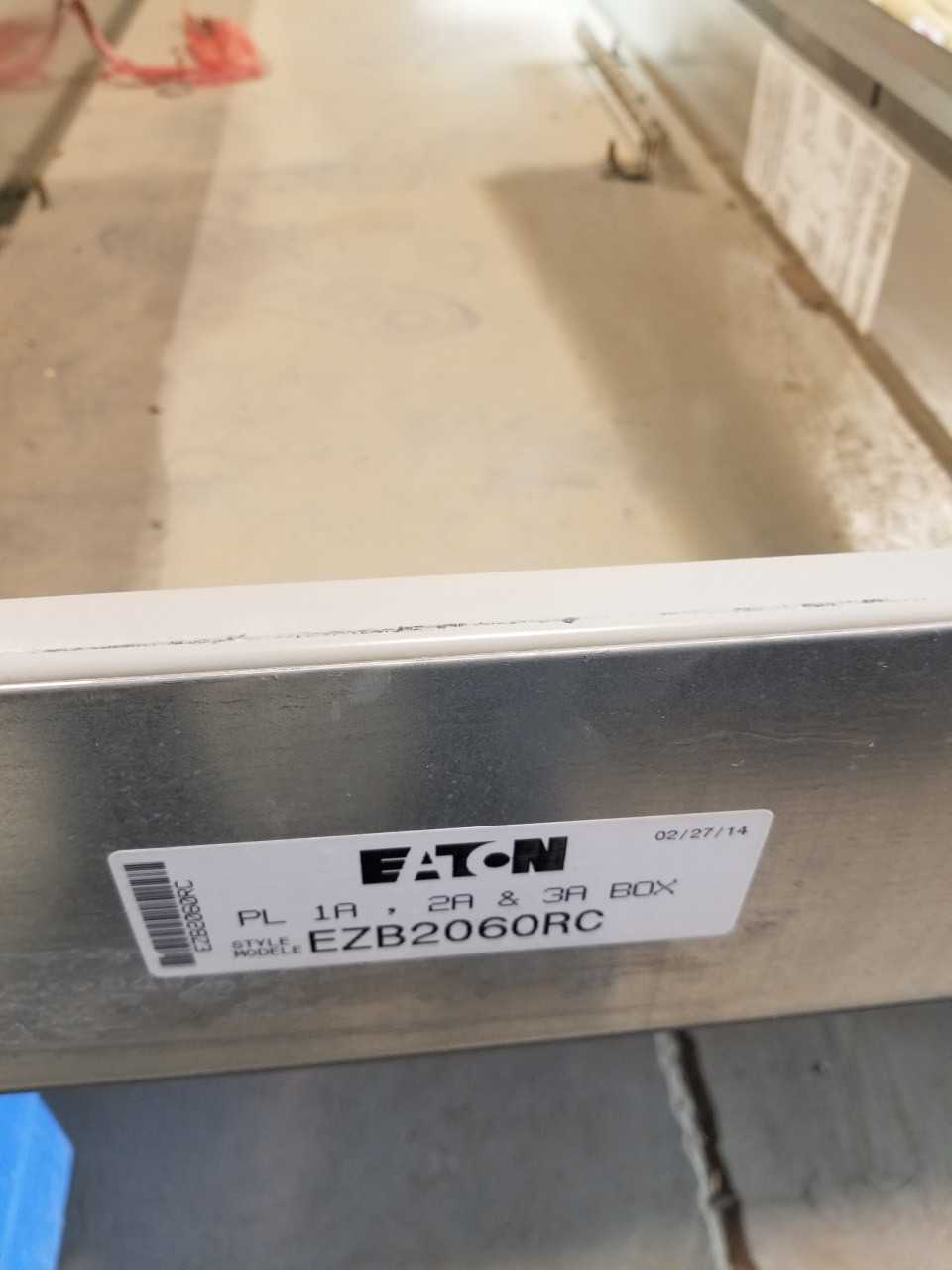 EATON - EZB2060RC (QTY-1) W/ DOOR PANEL - ELECTRICAL COMPONENTS