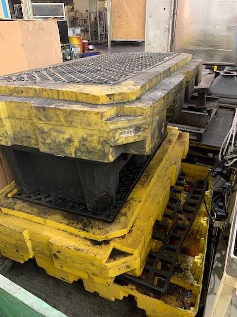 Lot of Spill Containment Trays - MISCELLANEOUS