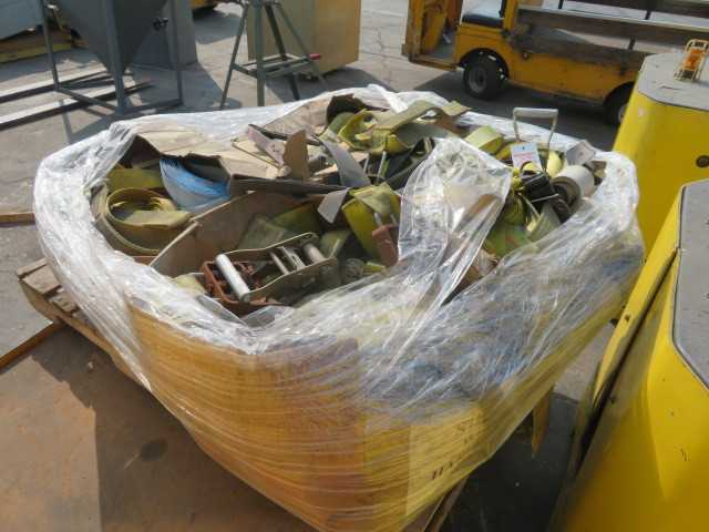 Lot of rigging items - MISCELLANEOUS