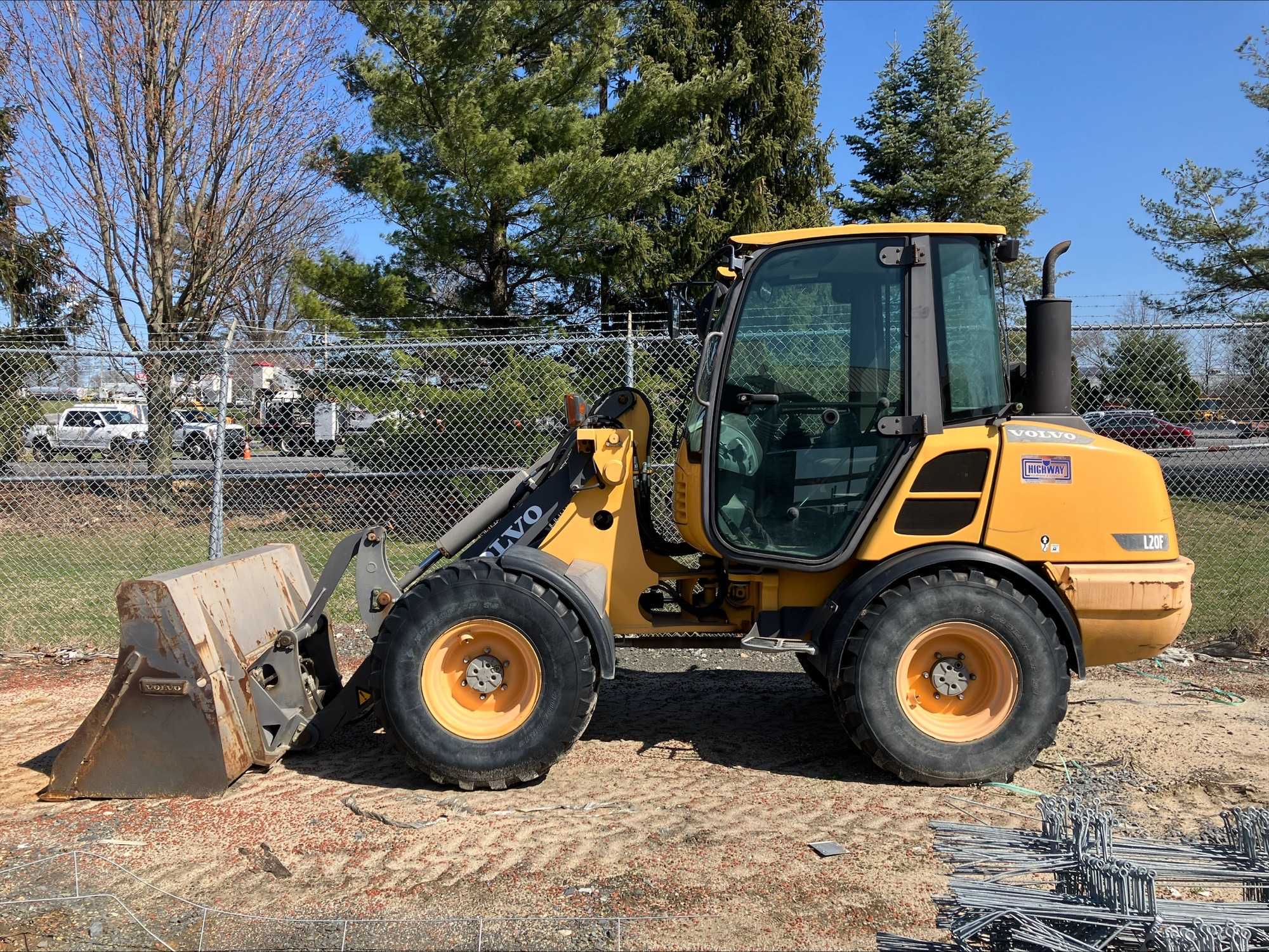 2014 Volvo L20F Wheel Loader - WHEEL LOADERS