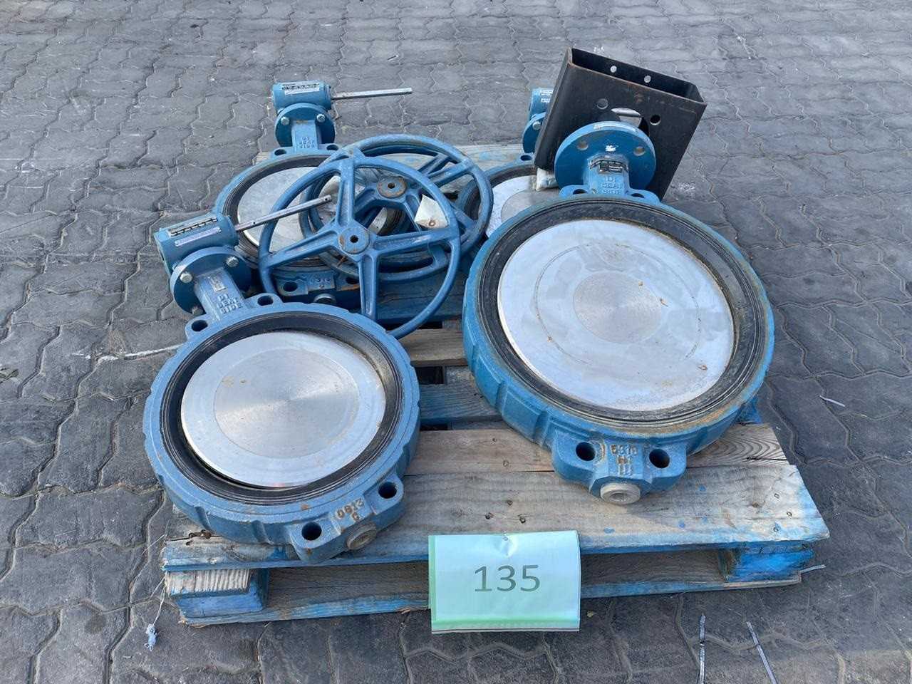 PALLET OF ASSORTED BUTTERFLY VALVES - BUTTERFLY VALVE
