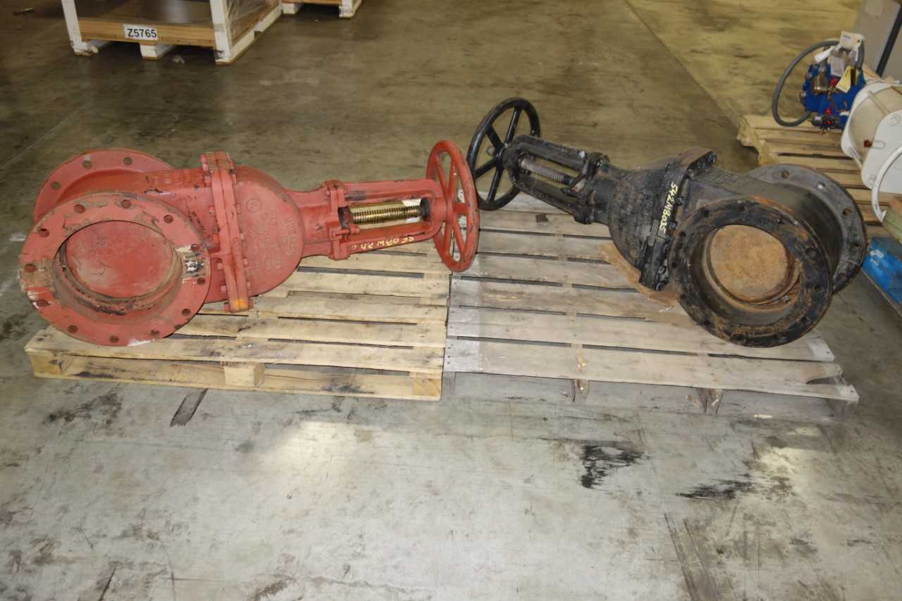 LOT OF 2 IRON WEDGE GATE VALVES - VALVES