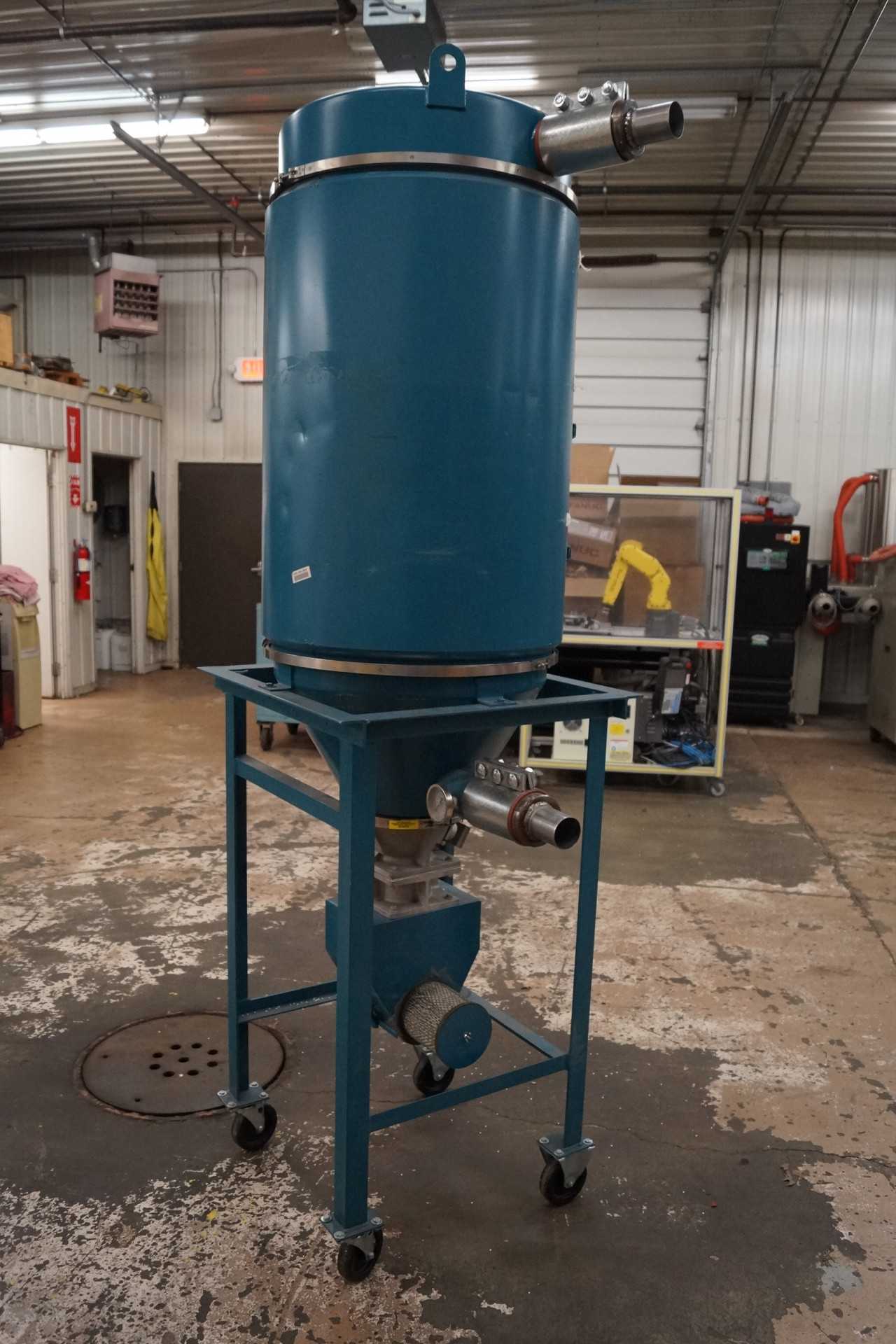 Novatec 400lb Material Hopper - PROCESS EQUIPMENT