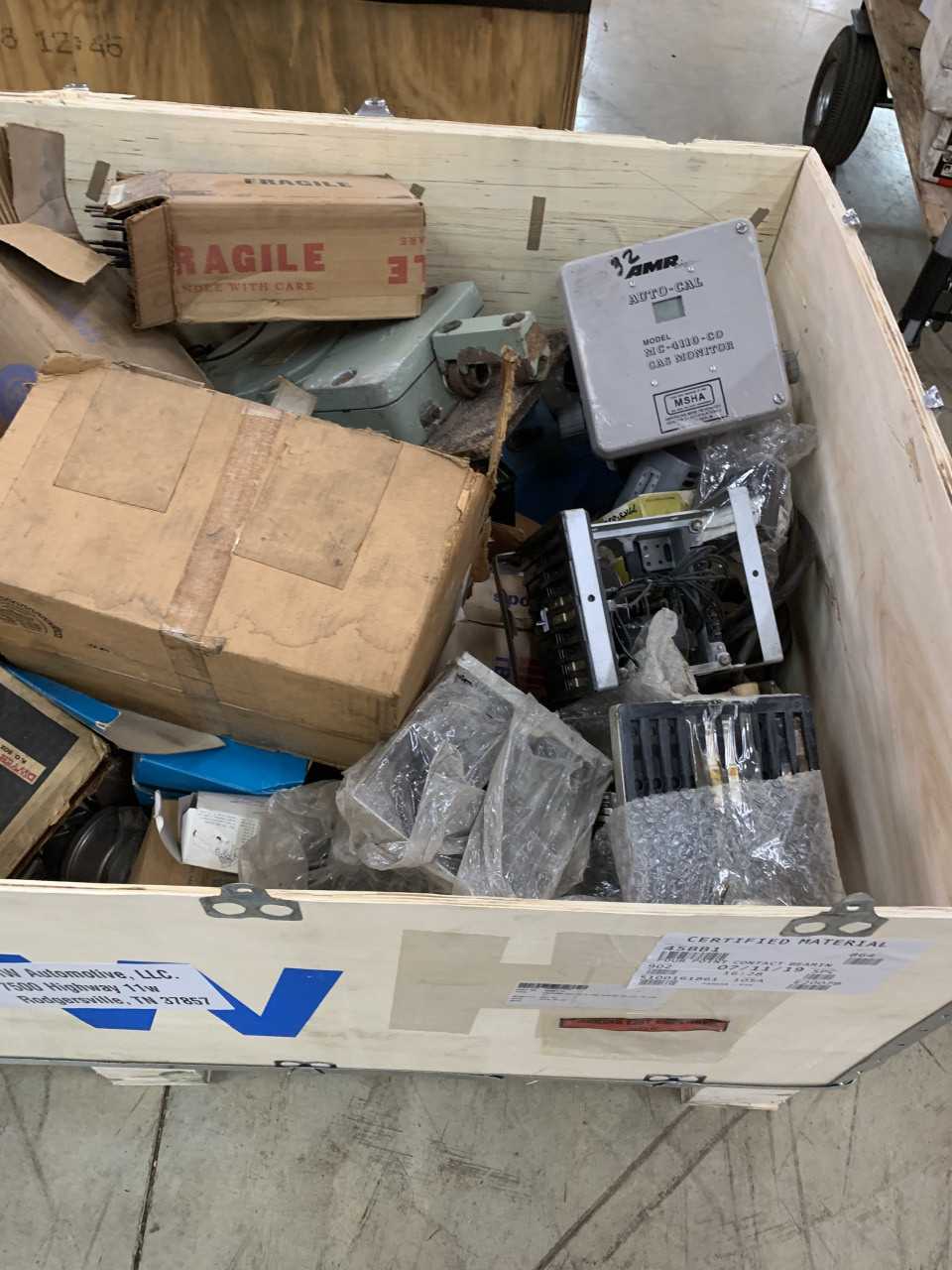 CRATE OF MISC. ELECTRICAL AUTOMATION EQUIPMENT GENERAL ELECTRIC ETC. - ELECTRICAL COMPONENTS