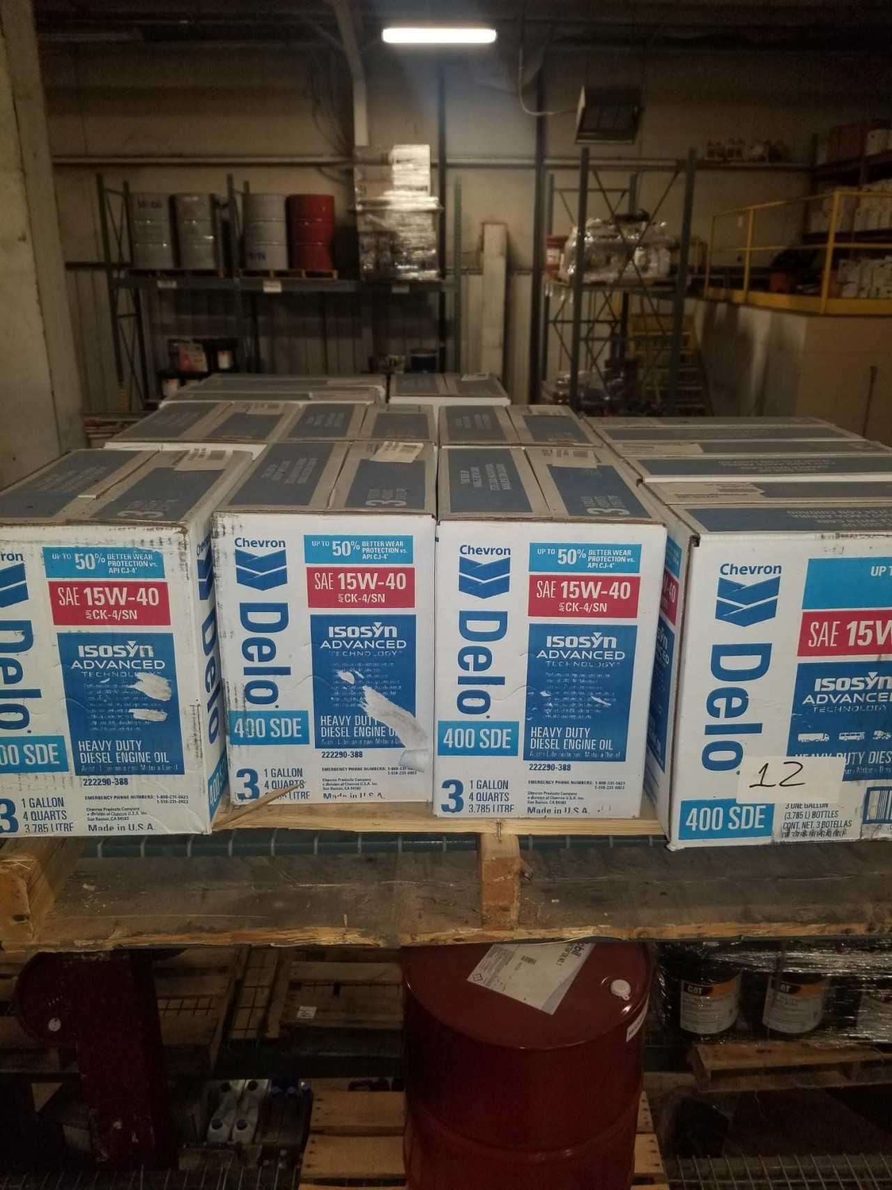 Lot of 64 Cases - CHEVRON DELO 400 SDE 15W40  3X1GA (192 gallons total) - MISCELLANEOUS