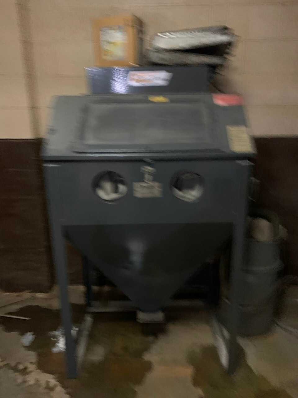 Polymer Floor Model Abrasive Blast Cabinet - GRINDING WHEELS