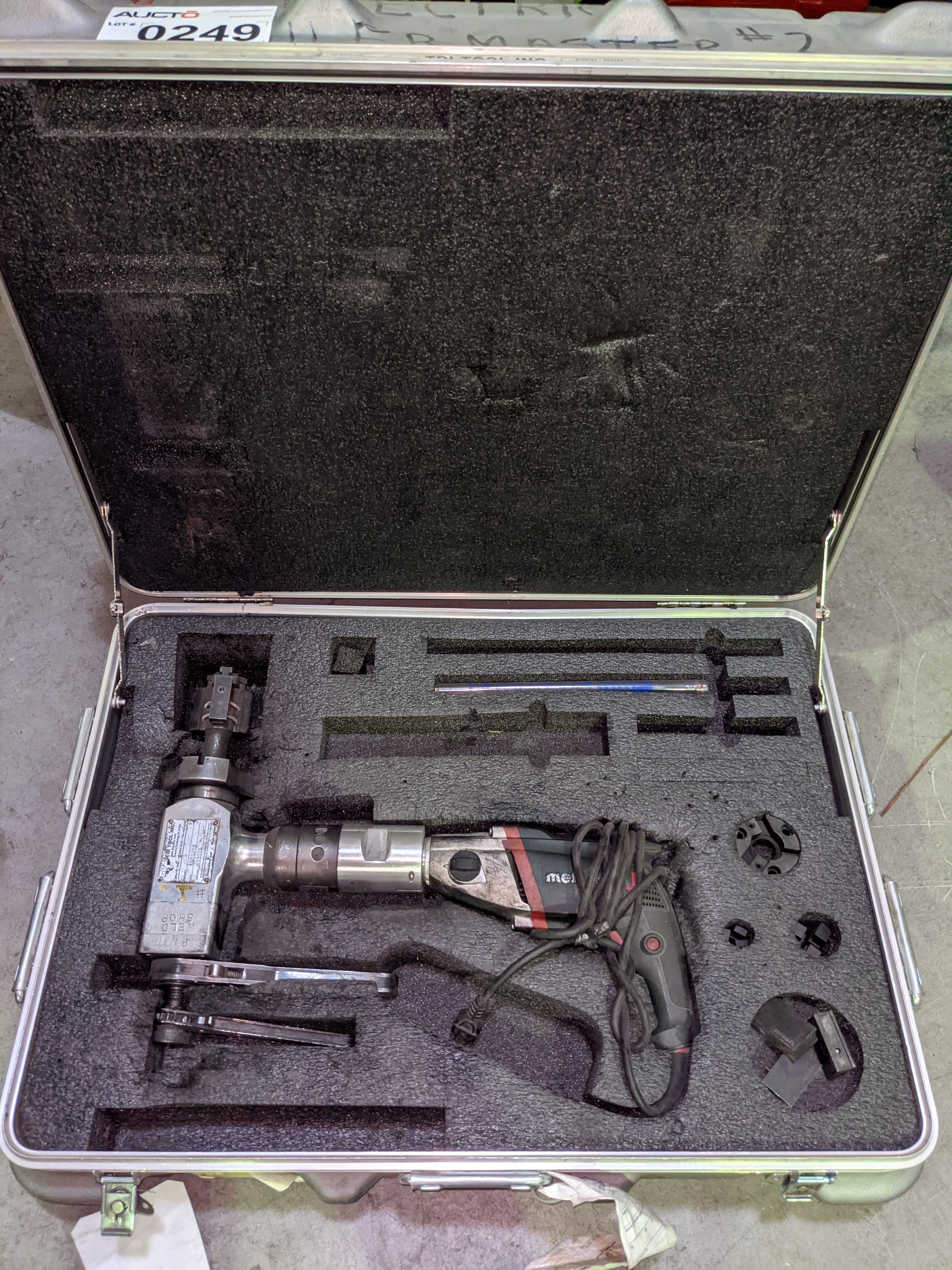 PIPE BEVELER - PNEUMATIC POWER TOOL