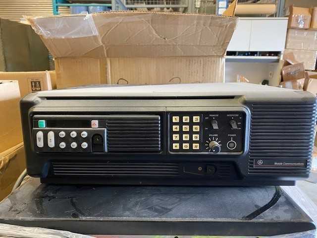 1 Pallet of Assorted Radio / Communications Equipment - TELECOMMUNICATION