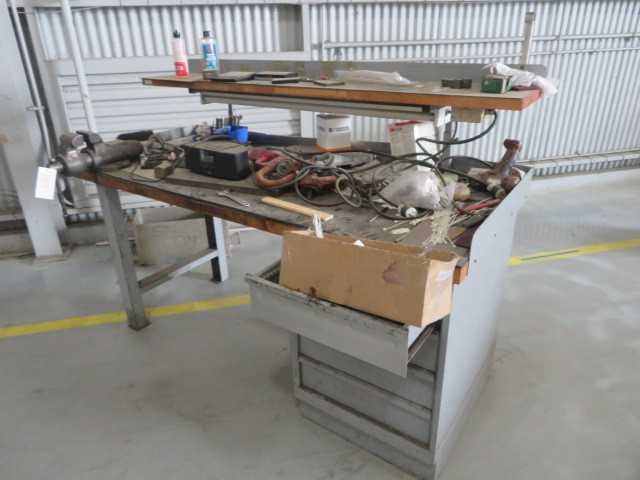 Wilton Vice, Cabinet, Table and Contents - MISCELLANEOUS