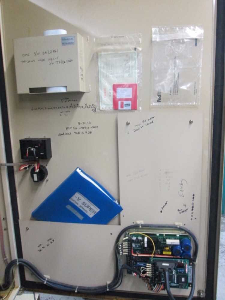 TAKISAWA MAC-V SUPER CNC VMC FANUC CONTROLLER O - M 1992 - CNC MACHINING CENTERS