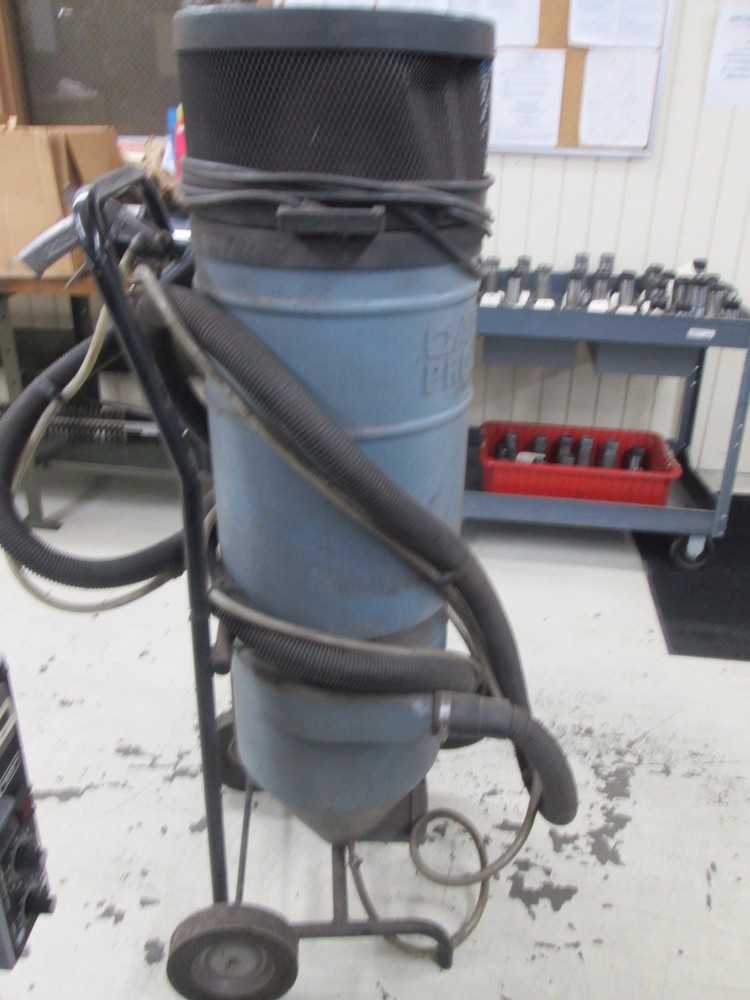 Cadillac Products Quik-Blast 120 Volt 1Ph 125 Max Psi Recirculating Sandblaster - MACHINE TOOLING