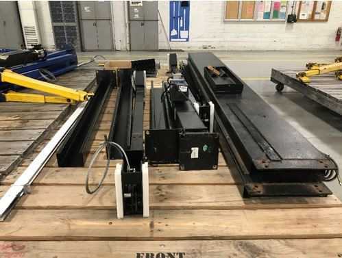 Dover Corporation 4 Post Vehicle Hoist Lift - LIFTING EQUIPMENT