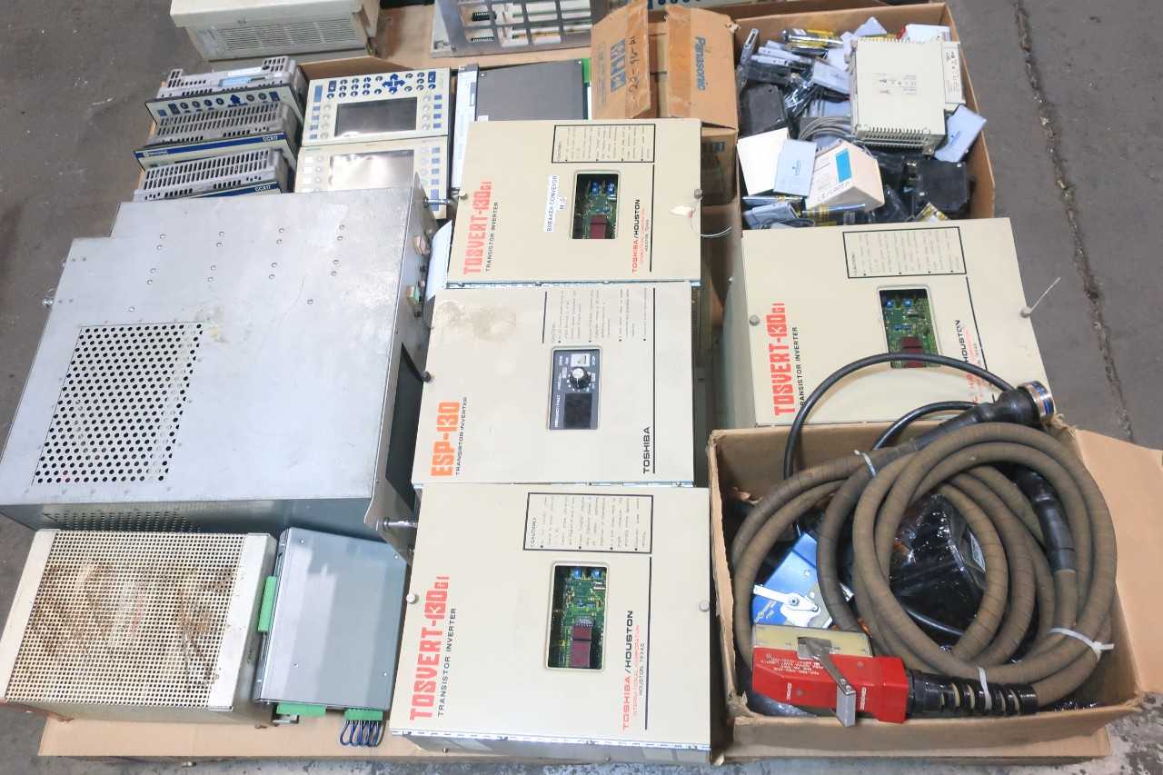 2 PALLETS OF ASSORTED ELECTRICAL OPERATOR INTERFACE PANEL, AC VFD DRIVE, STACK LIGHT, CABLE-WIRE CONTROLS, POWER SUPPLY CONTROLS, INPUT MODULE, SERVO CONTROLLER- TELEMECANIQUE, TOBISHA, SIEMENS, ONEAC, ABB, AEG MODICON - AUTOMATION & CONTROLS
