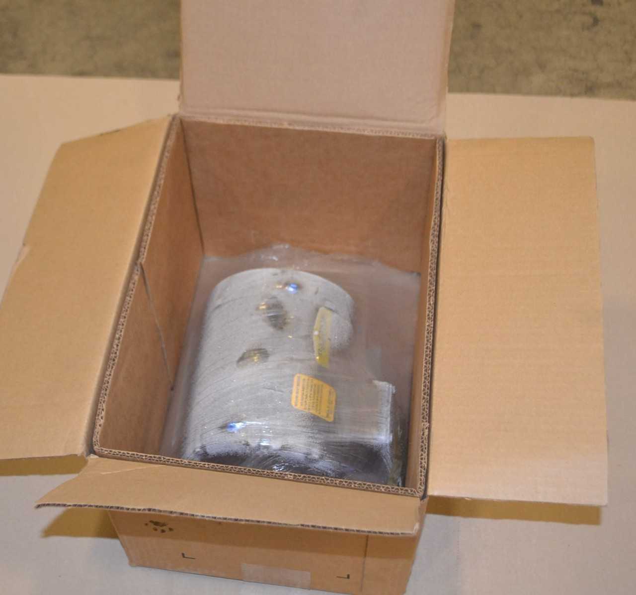 NEW BALDOR 09960Q 3/4HP ELECTRIC MOTOR - ELECTRIC MOTORS