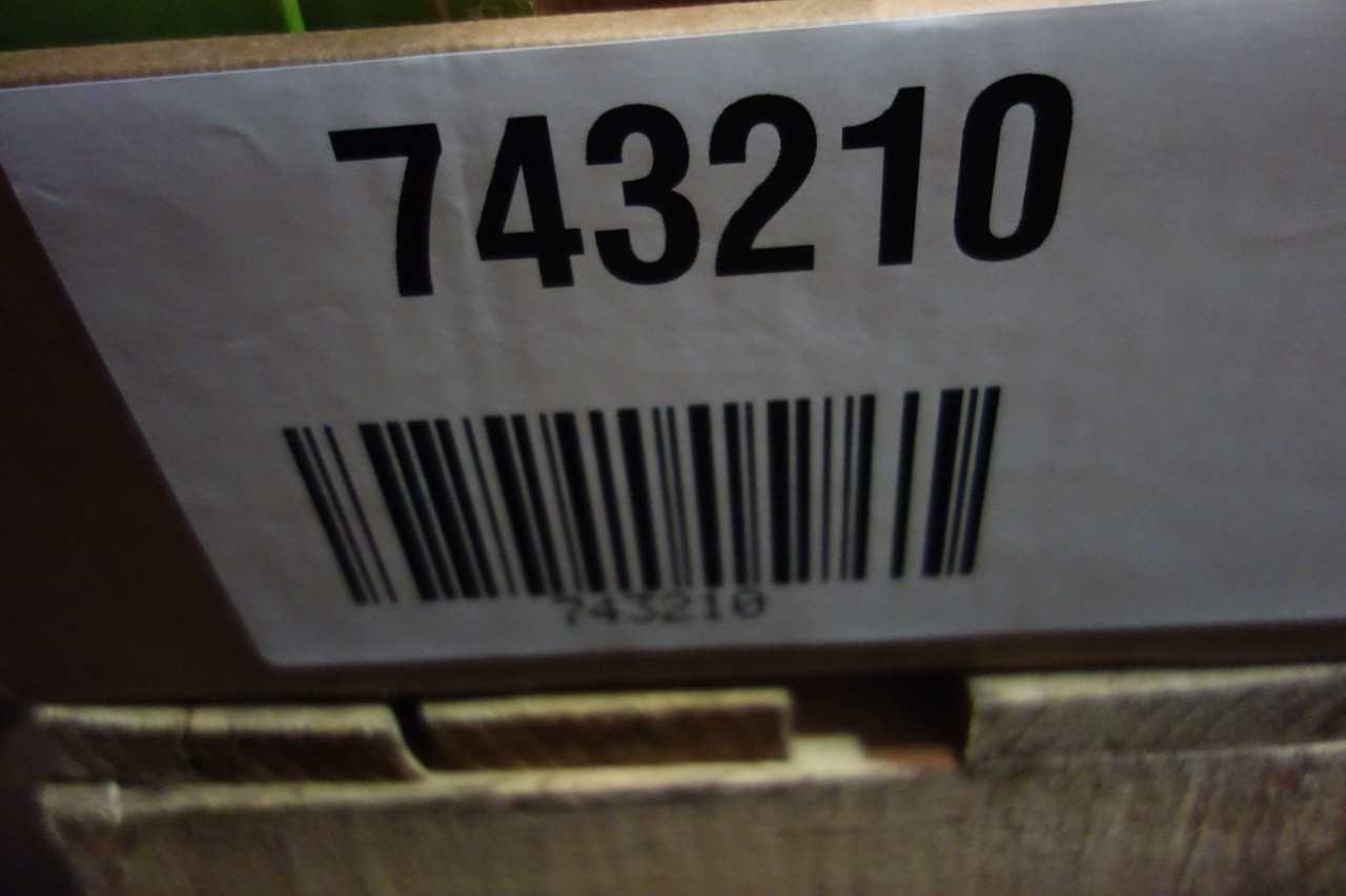 LOT OF AC VOLTAGE TRANSFORMERS, MOLDED CASE CIRCUIT BREAKERS- GENERAL SIGNAL, SIEMENS, WESTINGHOUSE - CIRCUIT BREAKERS