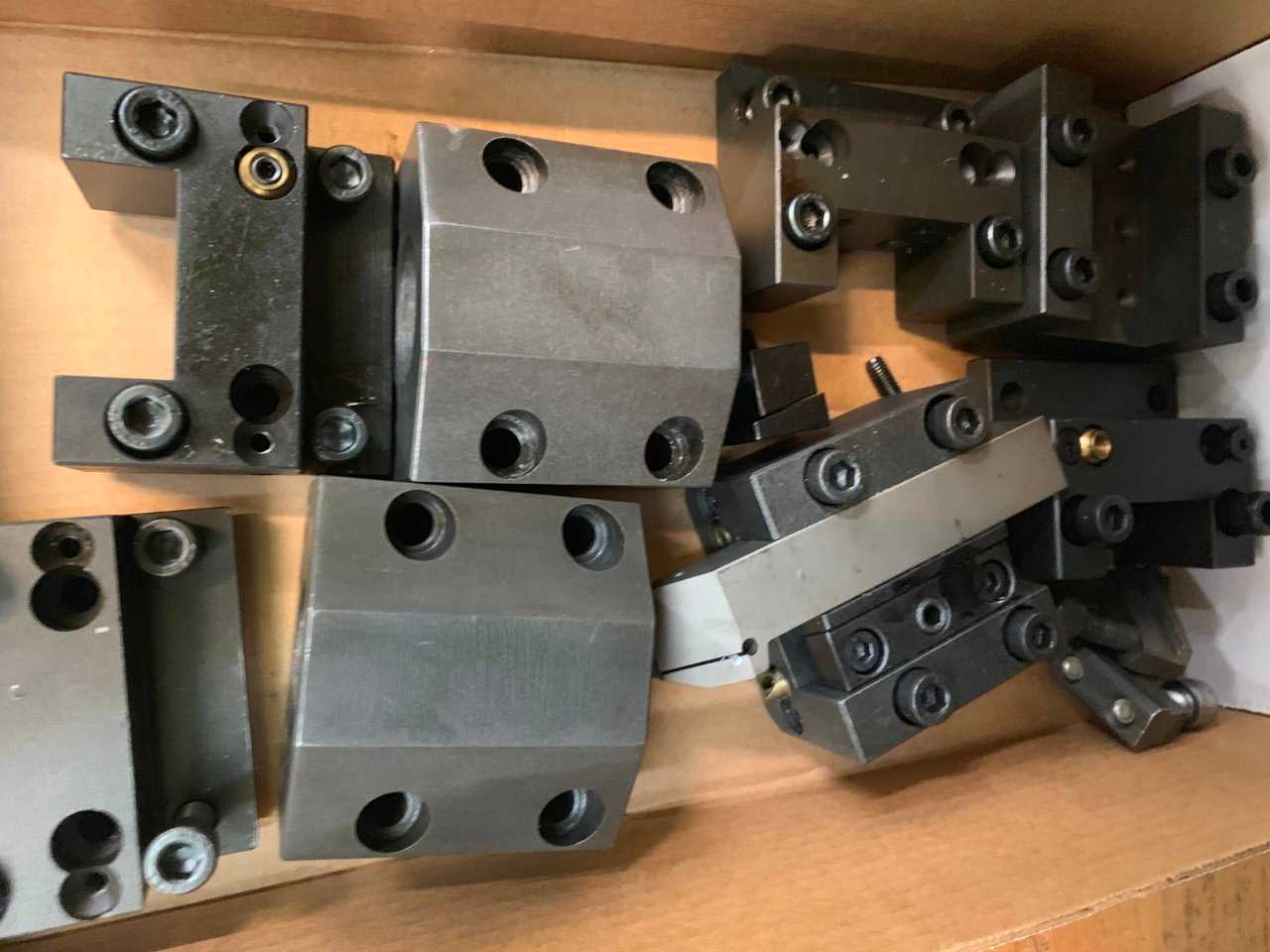 Doosan 220 Lynx Tool Holders - ELECTRIC POWER TOOLS