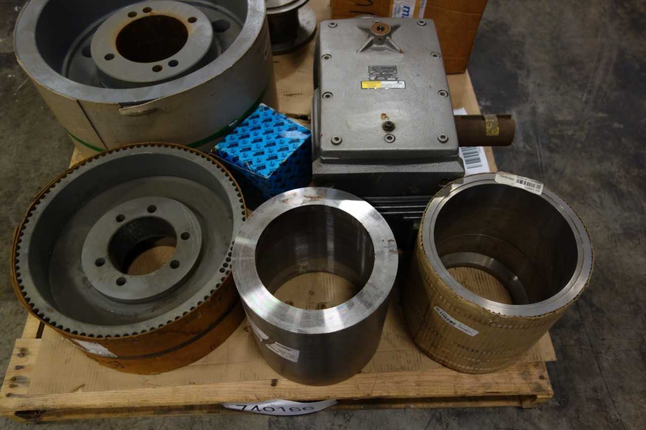 1 PALLET OF ASSORTED GEAR REDUCERS, COATED SHAFT SLEEVES, BUSHING- KENNAMETAL, NORD, ETP, MAYR - GEAR REDUCERS