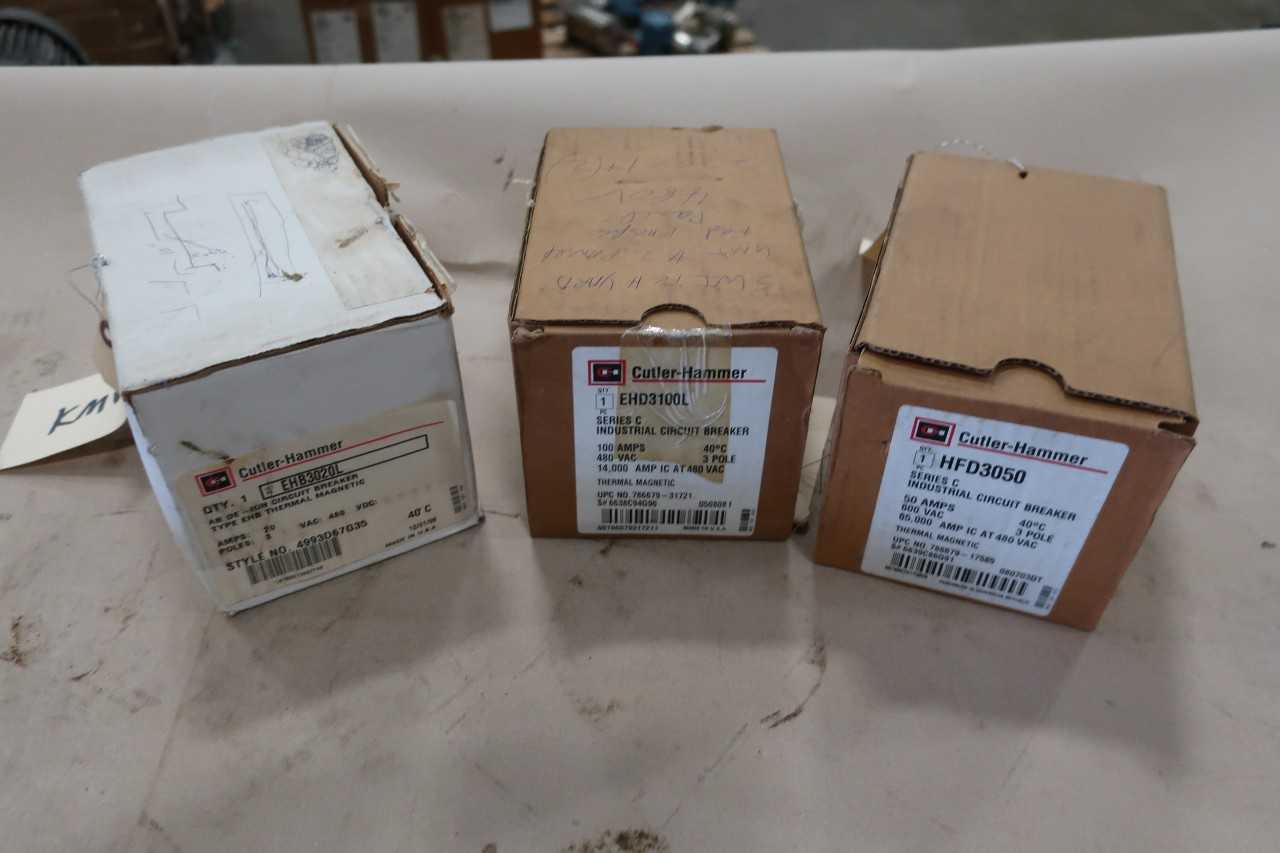 LOT OF ASSORTED CUTLER-HAMMER CIRCUIT BREAKERS - CIRCUIT BREAKERS