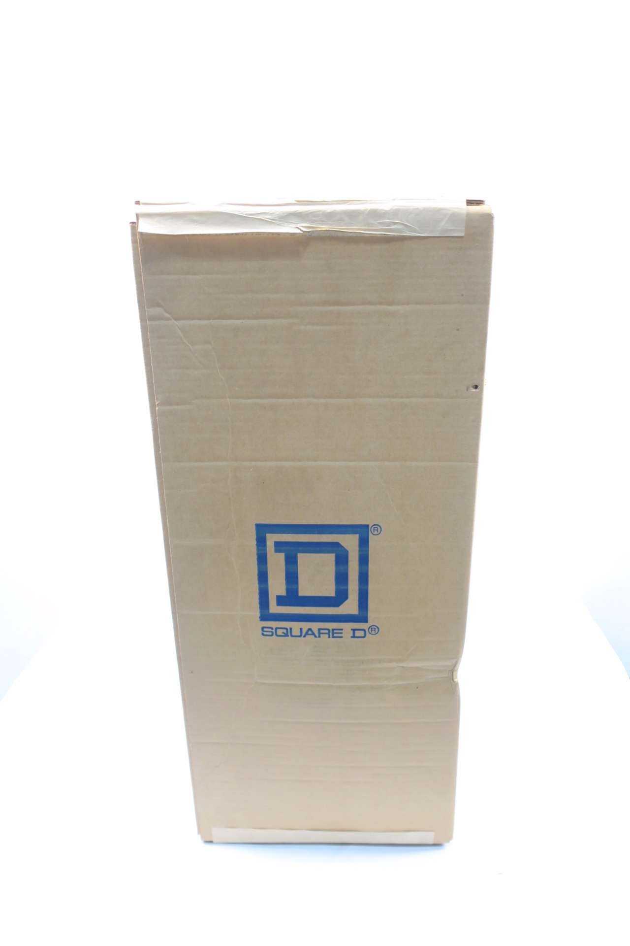 SQUARE D RECEPTACLE FUSIBLE DISCONNECT SWITCH - DISCONNECT SWITCHES