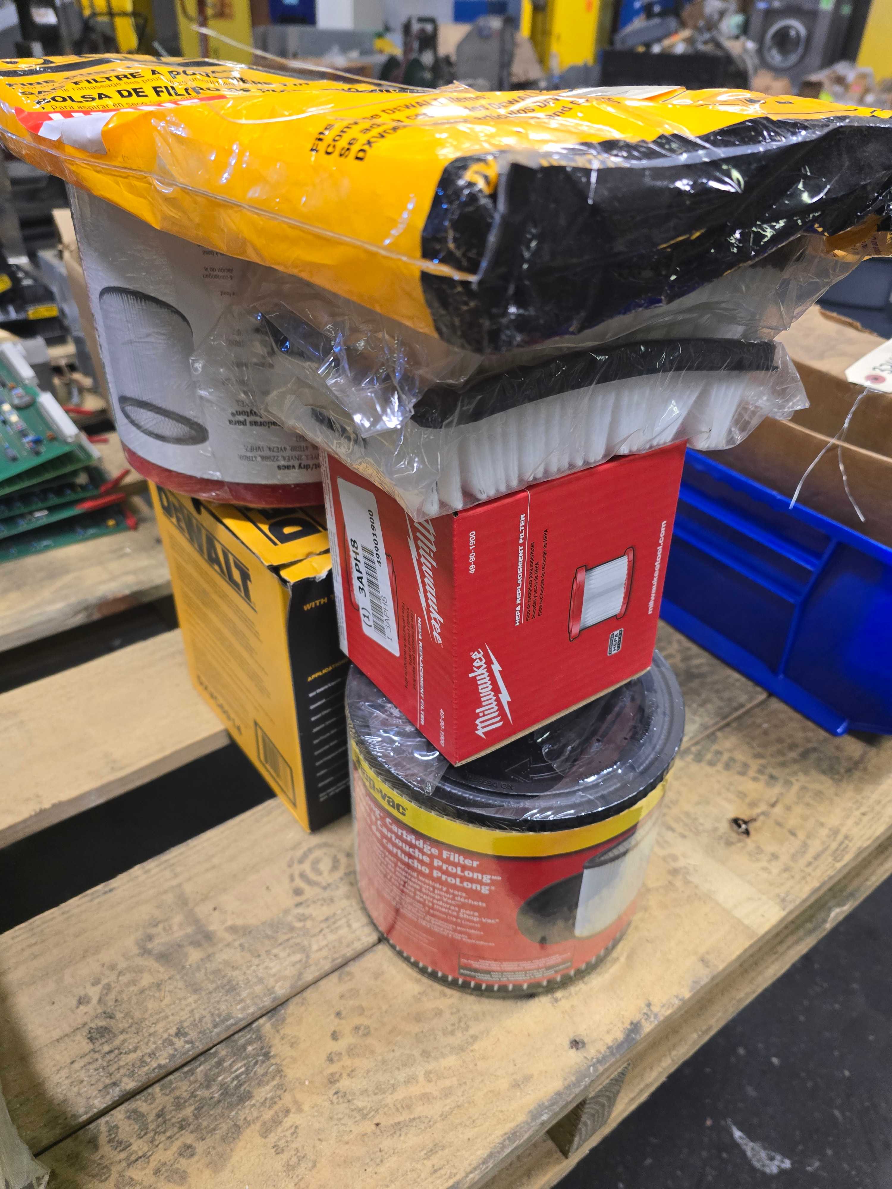 LOT OF SHOP VAC FILTERS & BAGS - INDUSTRIAL PARTS