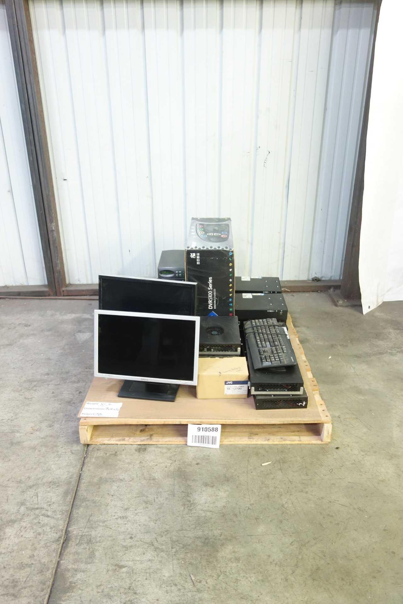 LOT OF ASSORTED COMPUTER PARTS AND ACCESSORIES - HAND TOOLS