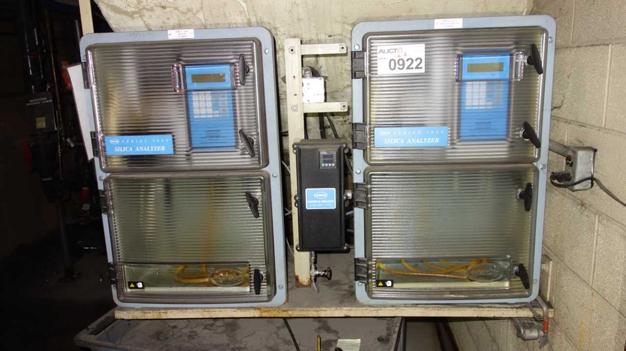 LOT OF 2 HACH 60000-60 5000 115V-AC SILICA ANALYZER W/ 1X 48685-60 SAMPLE HEATER - ANALYZER