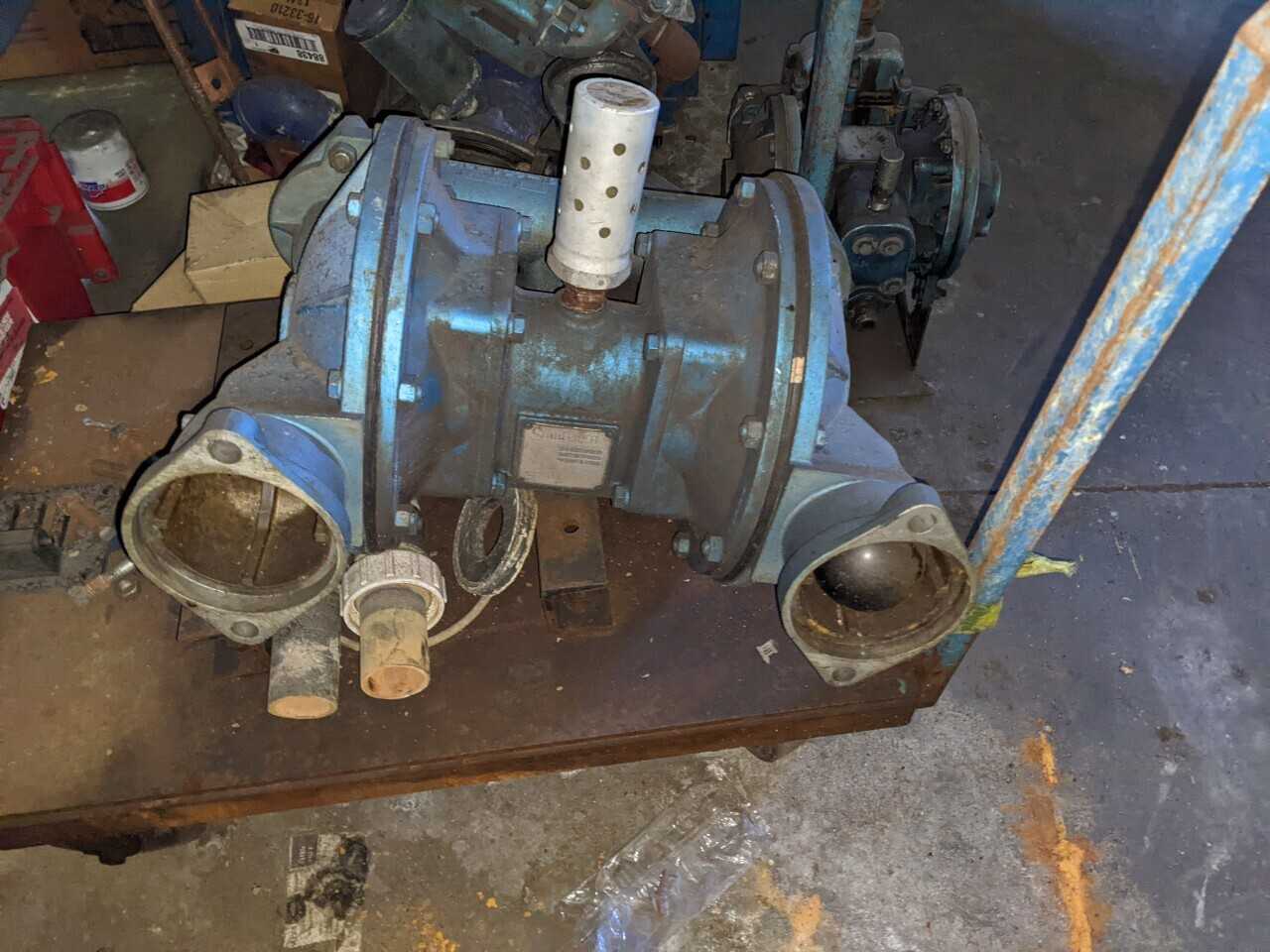 LOT OF 4 ASSORTED WARREN RUPP DIAPHRAGM PUMPS (NEEDS REPAIR) - DIAPHRAGM PUMP