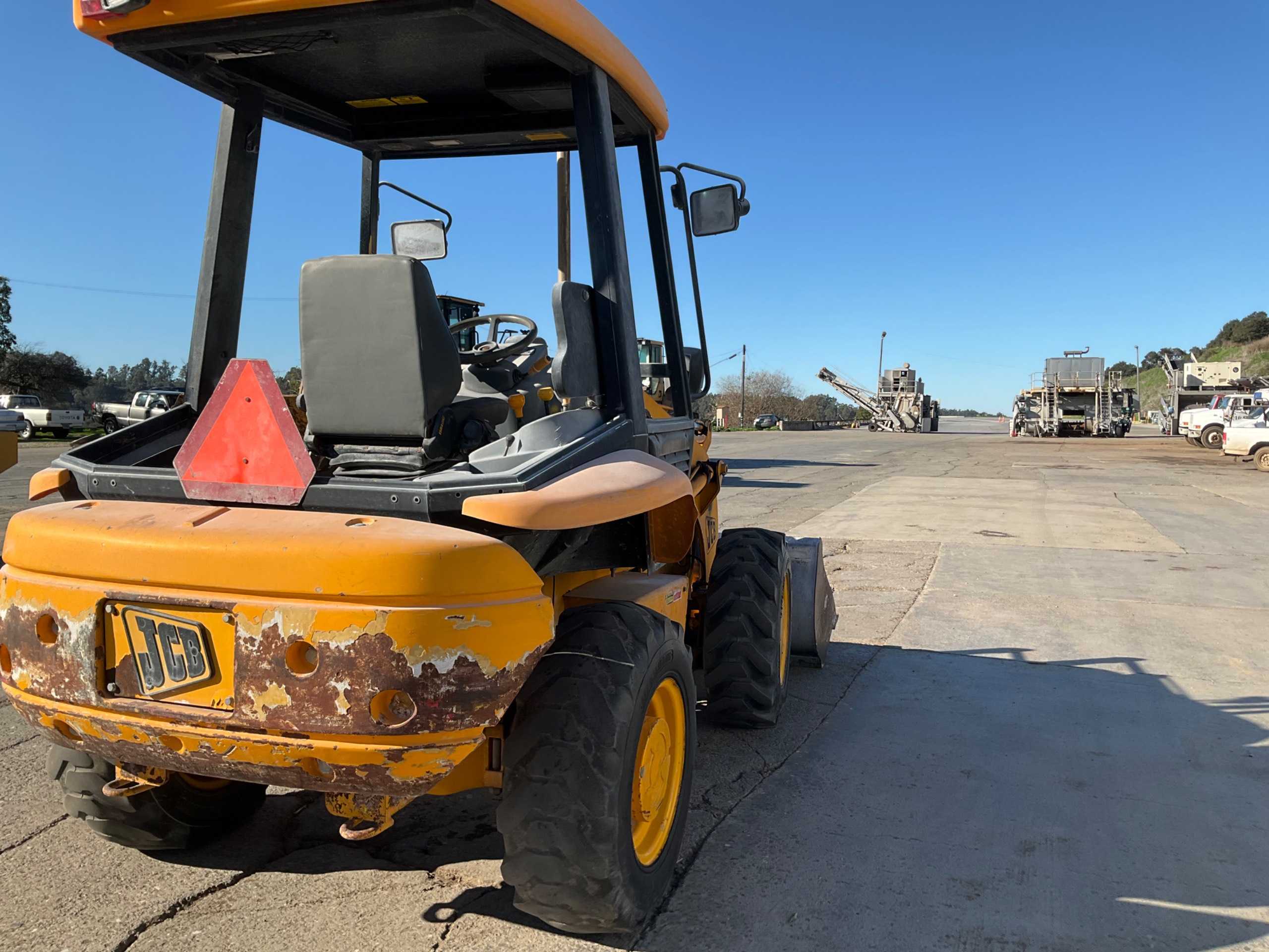 JCB 210SL WHEEL LOADER