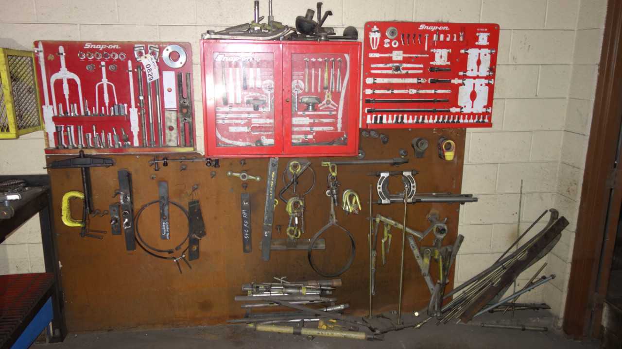 CONTENTS OF WALL - BEARING PULLERS AND ACCESSORIES - MISCELLANEOUS
