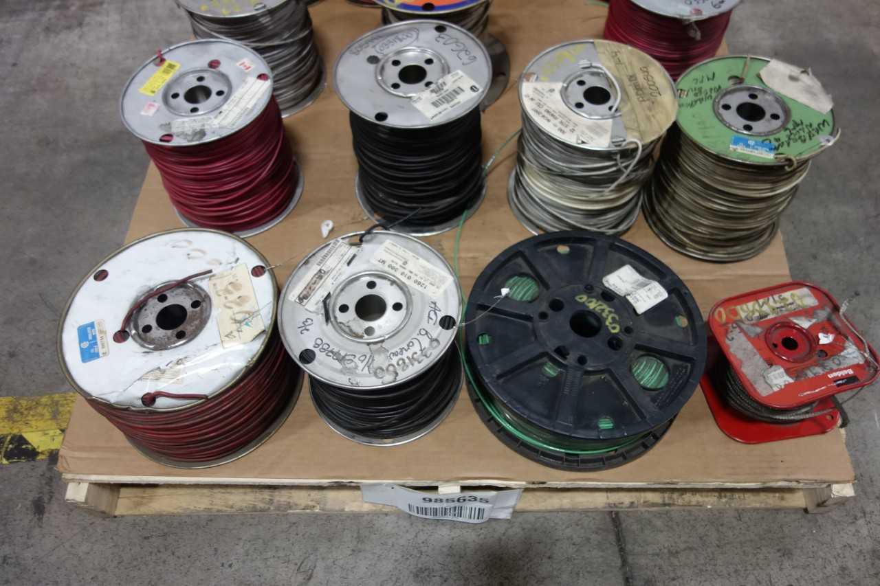 LOT OF ASSORTED ELECTRICAL WIRE - ELECTRICAL COMPONENTS